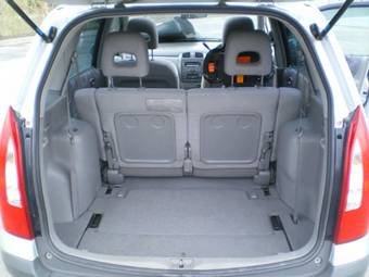 2000 Mazda Premacy Images