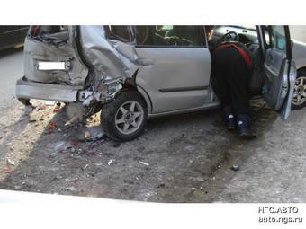 2000 Mazda Premacy Pictures