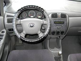 2000 Mazda Premacy Images