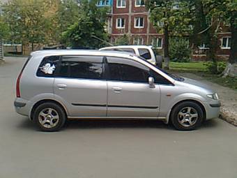 2000 Mazda Premacy Pictures