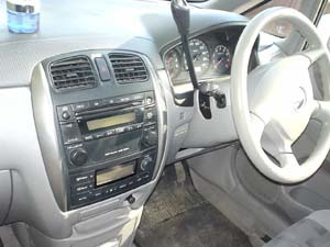 2001 Mazda Premacy Pictures