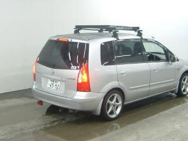 2001 Mazda Premacy Pictures