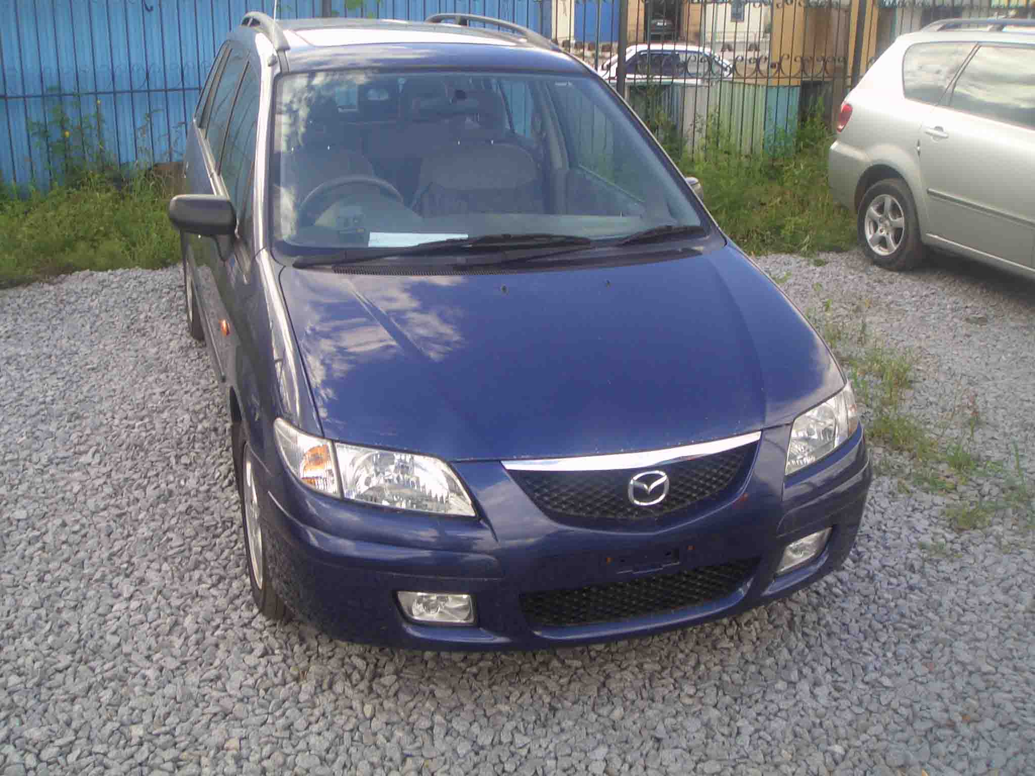 2001 Mazda Premacy Photos