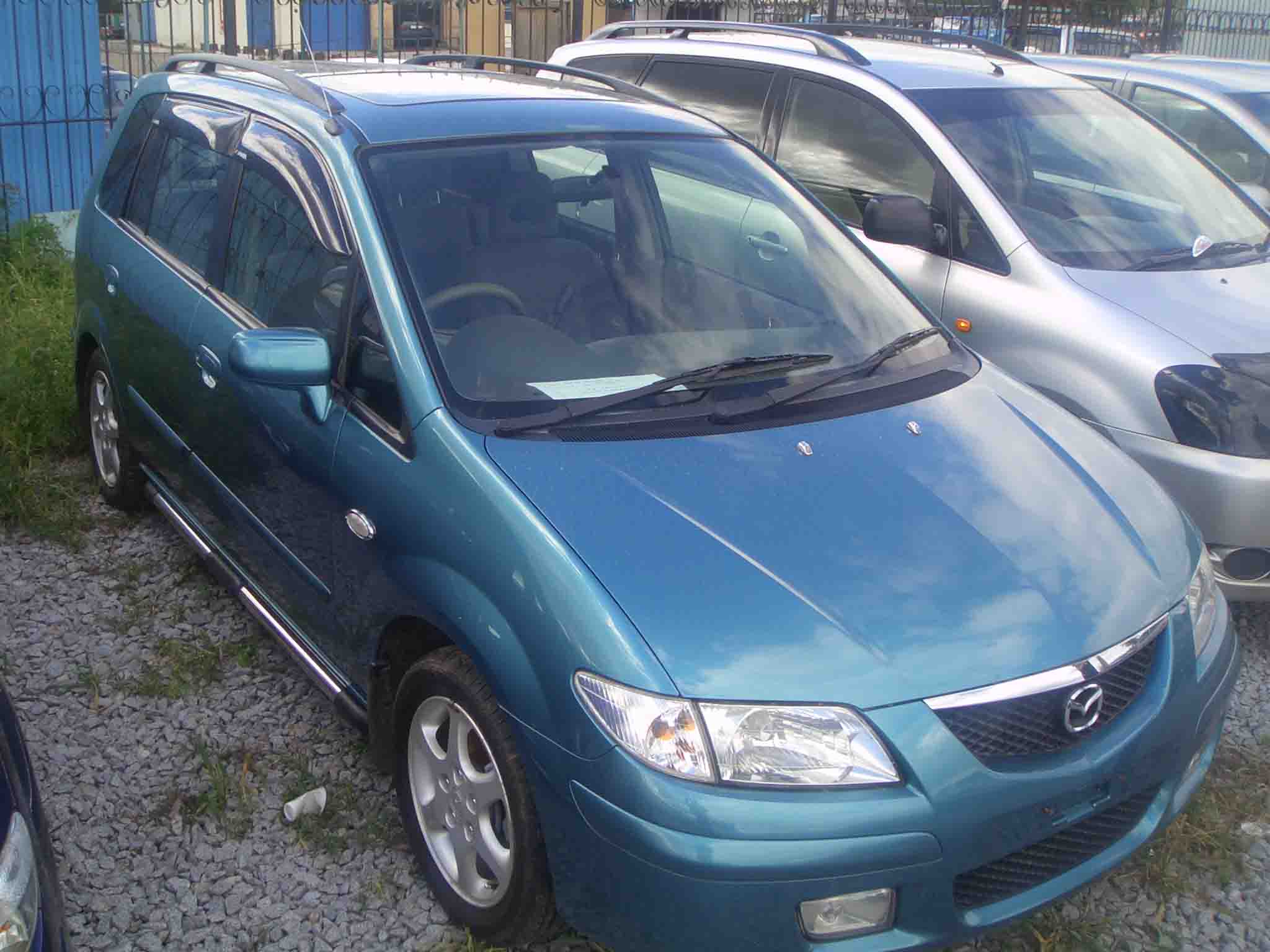 2001 Mazda Premacy Pictures