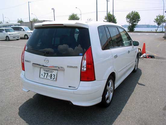 2001 Mazda Premacy Images