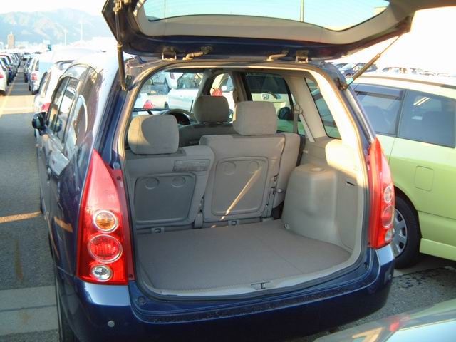 2001 Mazda Premacy Pictures
