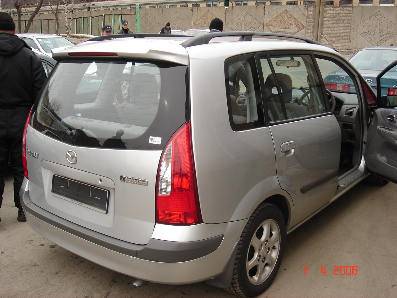 2001 Mazda Premacy Pictures