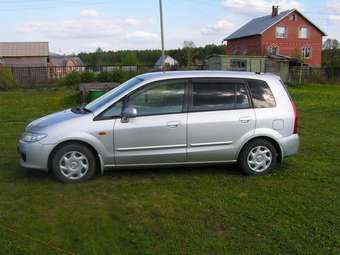 2001 Mazda Premacy Images