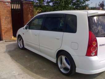 2001 Mazda Premacy Pictures