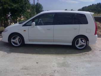 2001 Mazda Premacy Photos