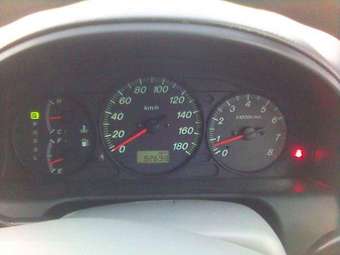 2001 Mazda Premacy Pictures