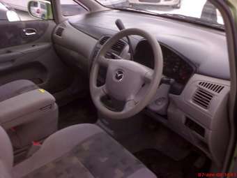 2001 Mazda Premacy Pictures