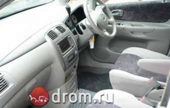 2001 Mazda Premacy Pictures