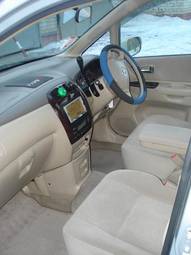 2001 Mazda Premacy Wallpapers