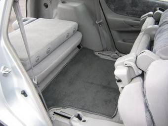2001 Mazda Premacy Images