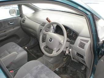 2001 Mazda Premacy Photos
