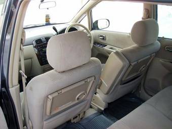 2001 Mazda Premacy Photos