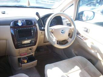 2001 Mazda Premacy Photos
