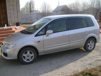 2001 Mazda Premacy Photos