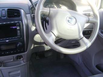 2001 Mazda Premacy Pictures