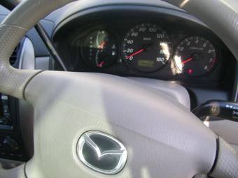 2001 Mazda Premacy Wallpapers
