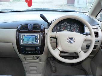 2001 Mazda Premacy Pics