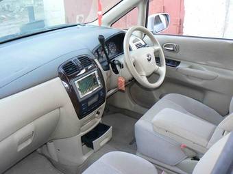 2001 Mazda Premacy Pictures
