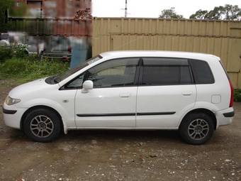 2001 Mazda Premacy Pics