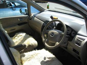2001 Mazda Premacy Pictures