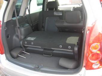 2001 Mazda Premacy Pictures