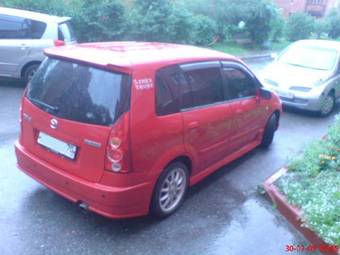 2001 Mazda Premacy Photos