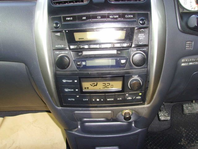 2002 Mazda Premacy