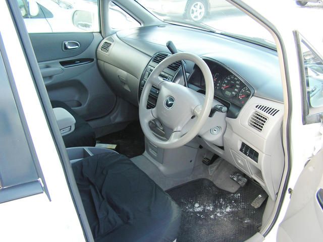 2002 Mazda Premacy