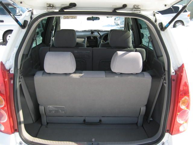 2002 Mazda Premacy