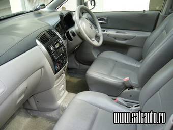 2002 Mazda Premacy Pictures