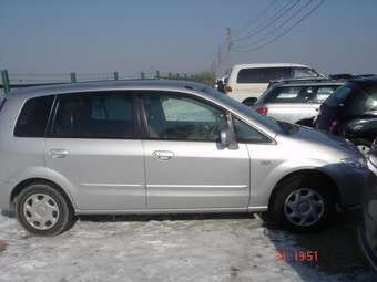 2002 Mazda Premacy Pictures
