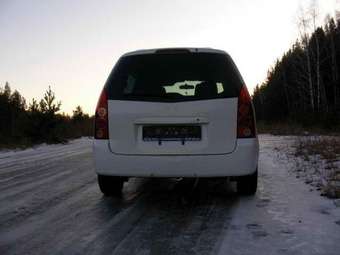 2002 Mazda Premacy Pictures