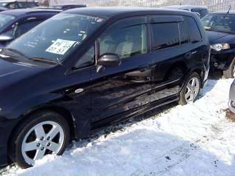 2002 Mazda Premacy Photos