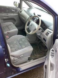 2002 Mazda Premacy Pictures