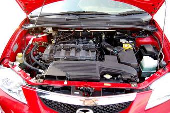 2002 Mazda Premacy Images