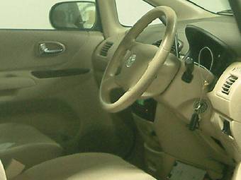 2002 Mazda Premacy Pictures