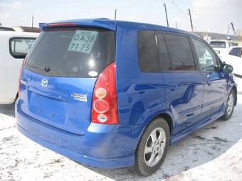 2002 Mazda Premacy Photos
