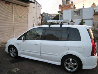 2002 Mazda Premacy Photos