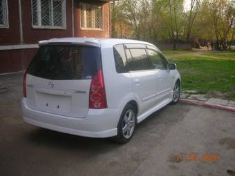 2002 Mazda Premacy Photos