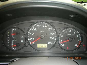2002 Mazda Premacy Photos