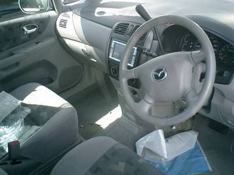 2002 Mazda Premacy Wallpapers