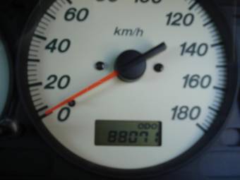 2002 Mazda Premacy Images