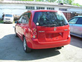 2002 Mazda Premacy Photos