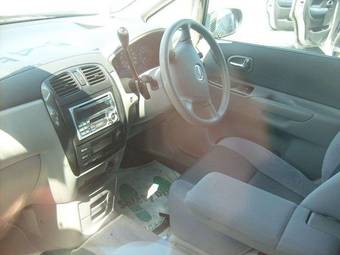 2002 Mazda Premacy Wallpapers