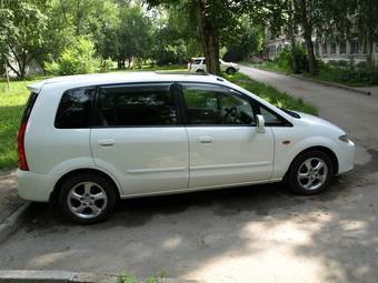 2002 Mazda Premacy Photos